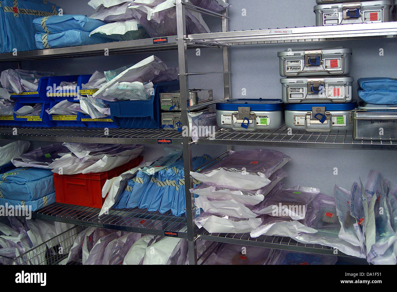 MEDICAL EQUIPMENT Stock Photo Alamy