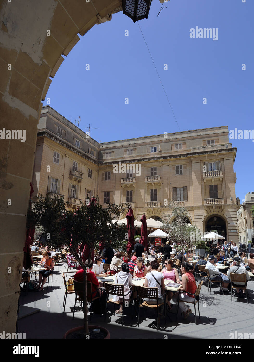 CAFE,ST.JOHN'S SQUARE,VALLETTA,MALTA Stock Photo