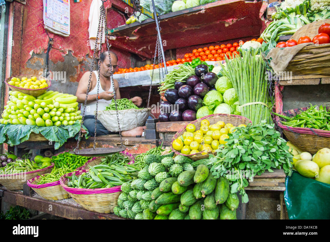 Vegetable vendor, Crawford Market, Mumbai, India Stock Photo