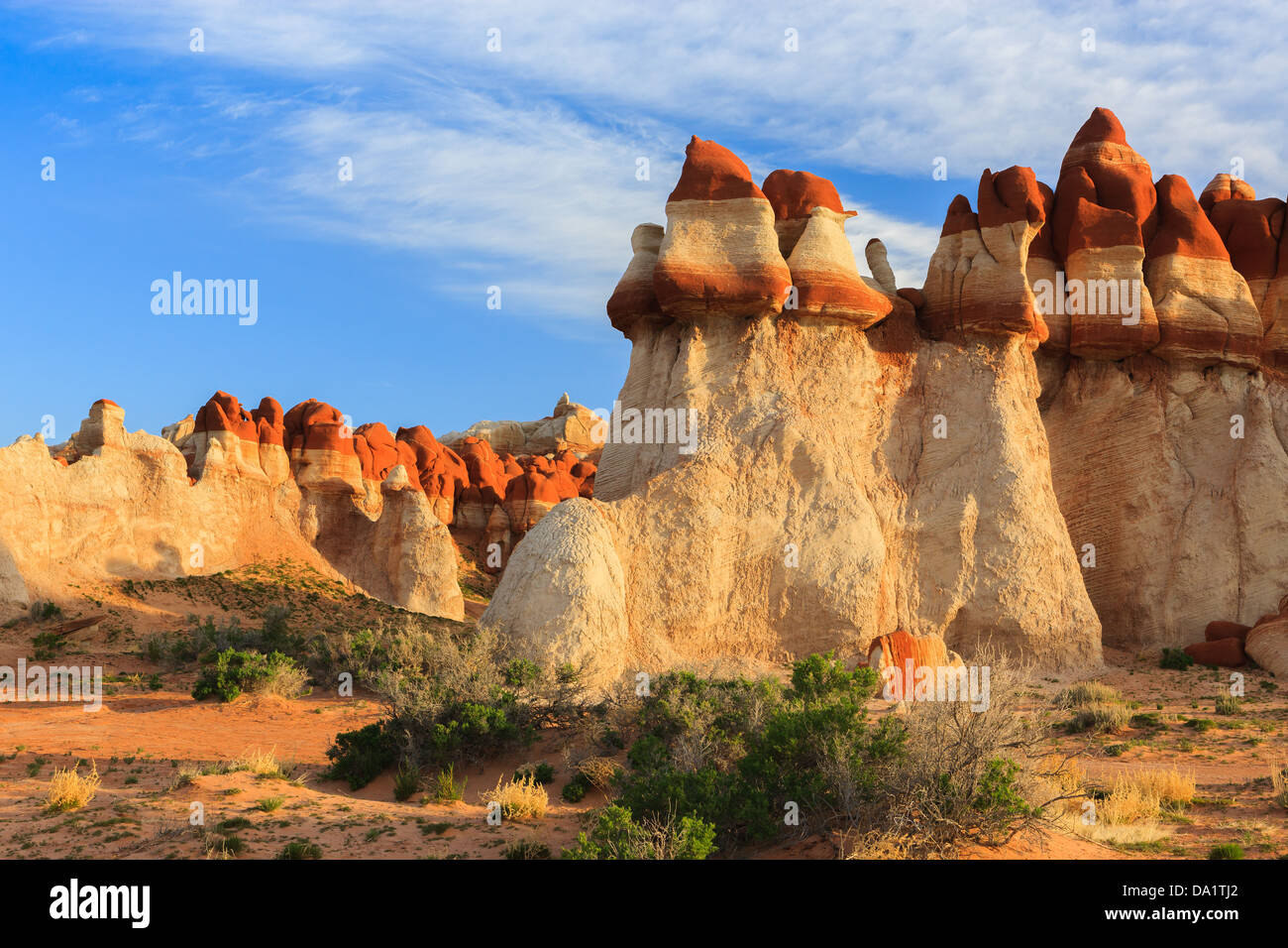 Red rock boulders in the Blue Canyon area of Moenkopi Wash south of Tonalea, Arizona, USA Stock Photo