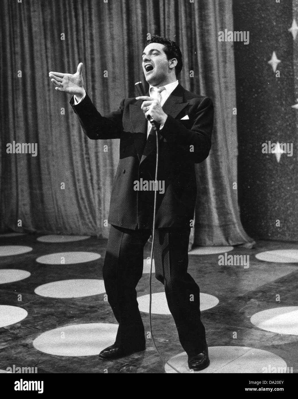 FRANKIE VAUGHAN (1928-1990) English popular singer about 1958 Stock Photo