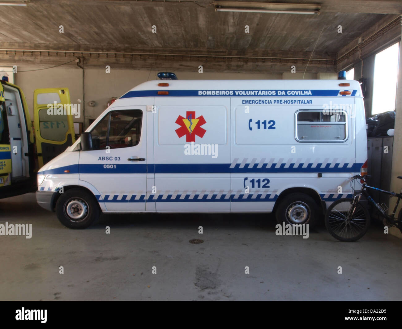 Mercedes 312D, Bombeiros Covilh C3 A3, Unit 0501 ABSC 03 pic2 Stock Photo