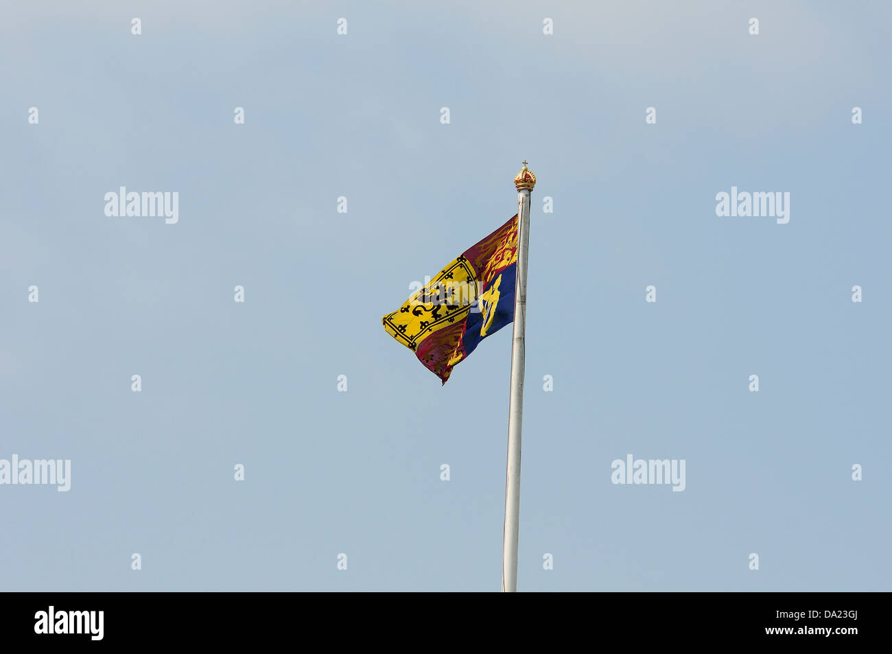 The Royal Standard flying above Buckingham Palace Stock Photo