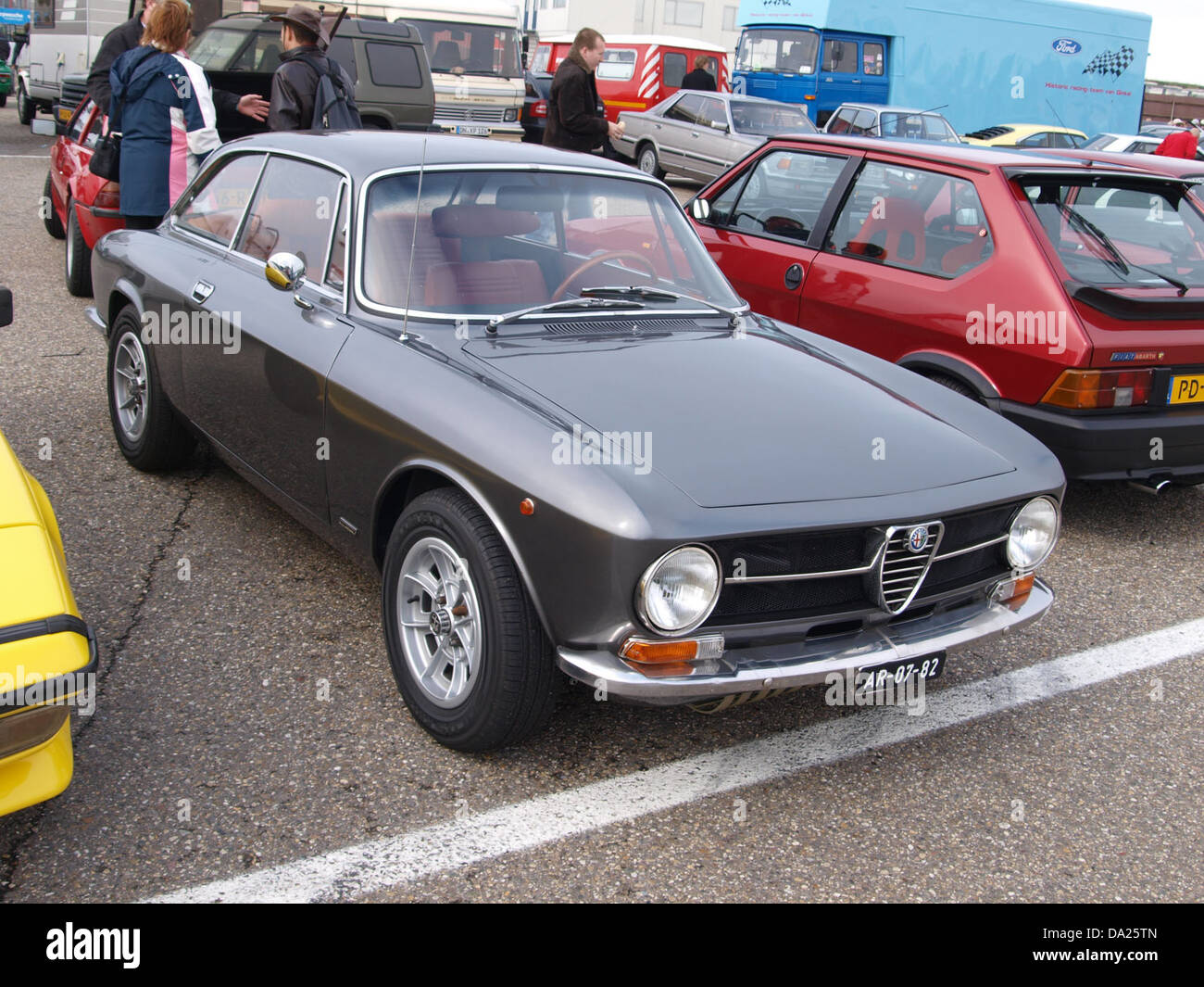 1971 Alfa Romeo Gt 1300 Junior Ar 07 82 Stock Photo Alamy