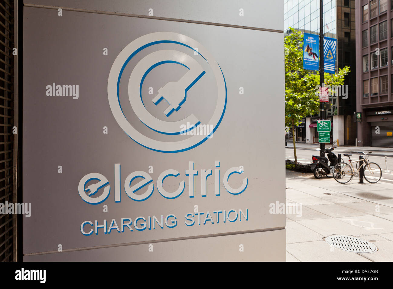 Electric vehicle charging station Washington, DC USA Stock Photo Alamy