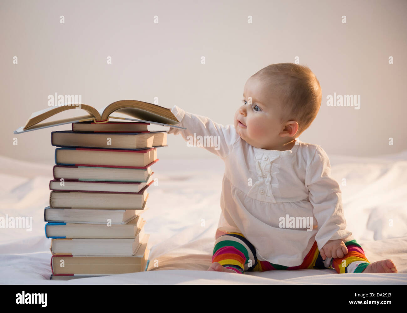 Baby books hi-res stock photography and images - Alamy