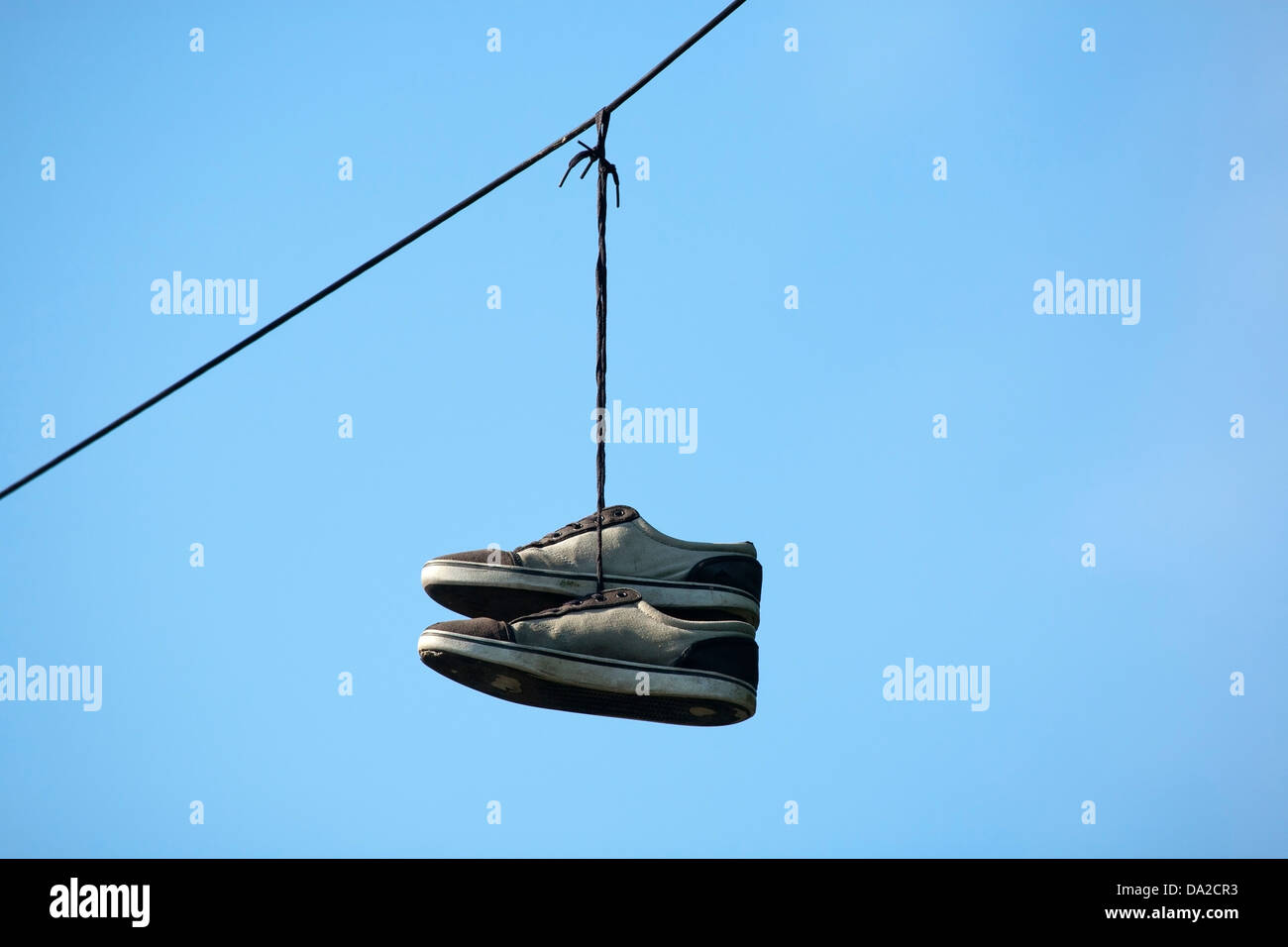 Electric wire hires stock photography and images Alamy