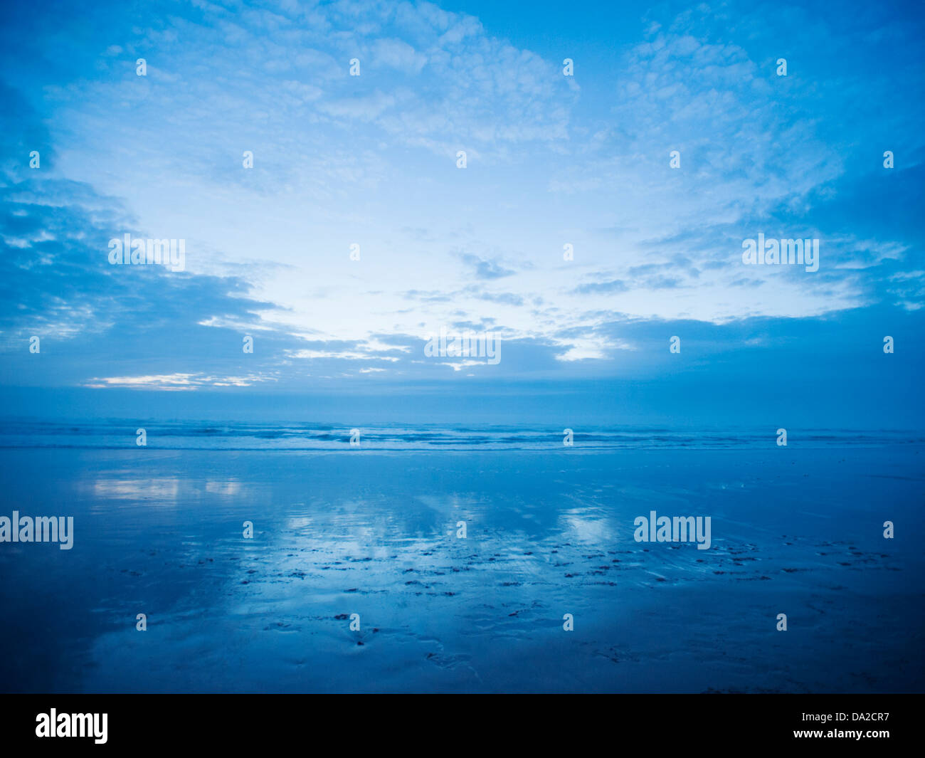 Sandy beach sky sunset beach hi-res stock photography and images - Alamy