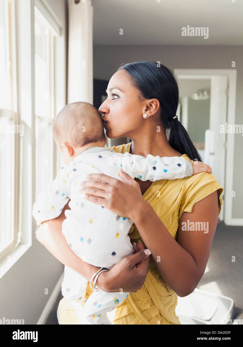 Woman baby usa indian hi-res stock photography and images - Alamy