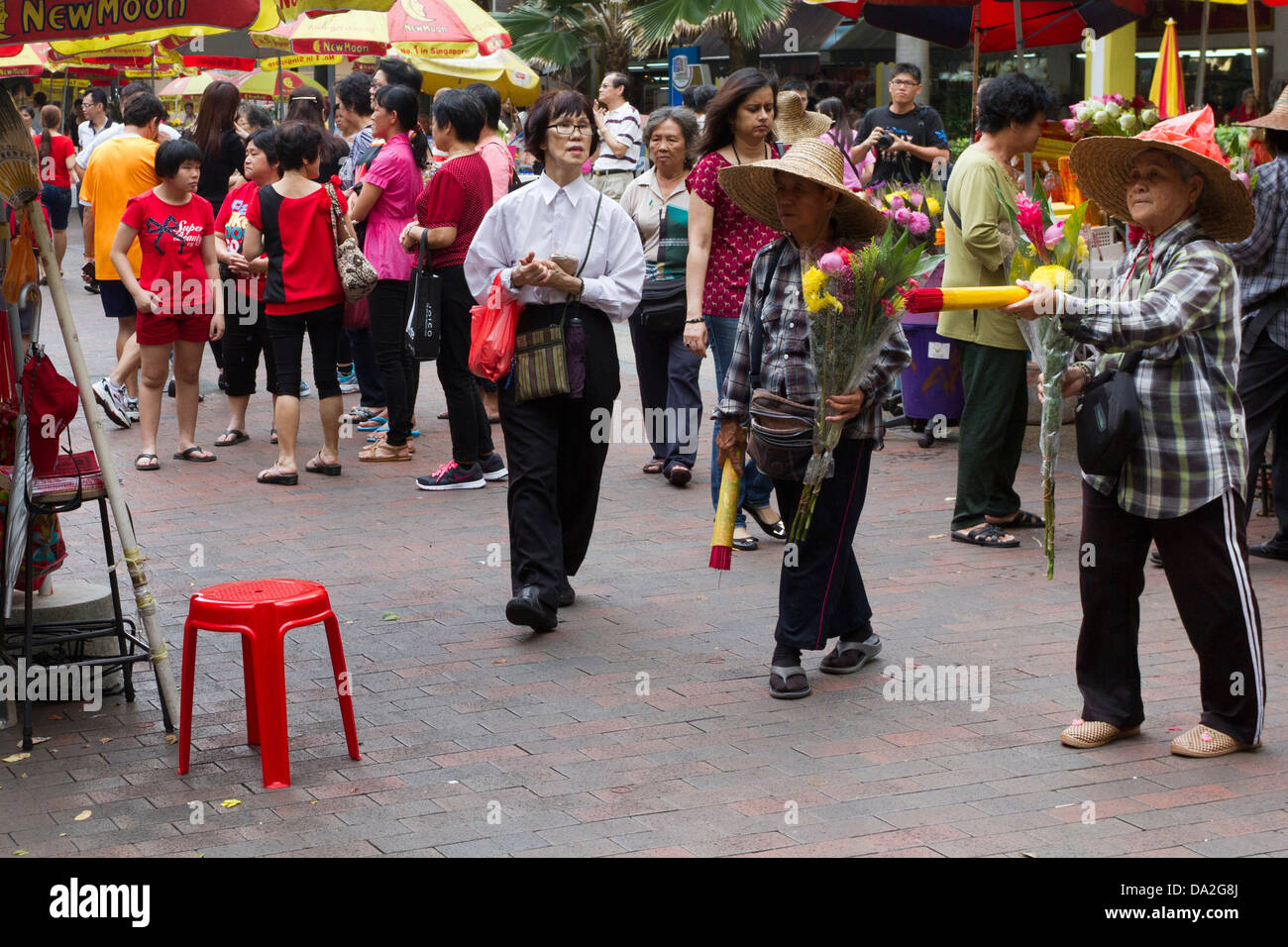 Joss sticks outside temple hi-res stock photography and images - Alamy