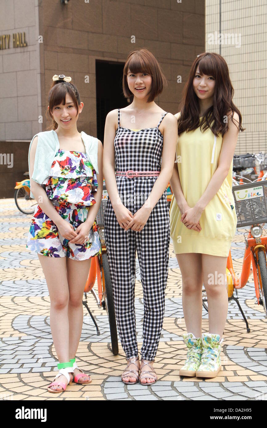 AKB48 member Kikuchi Ayaka, Katayama Haruka and Abe Maria attended