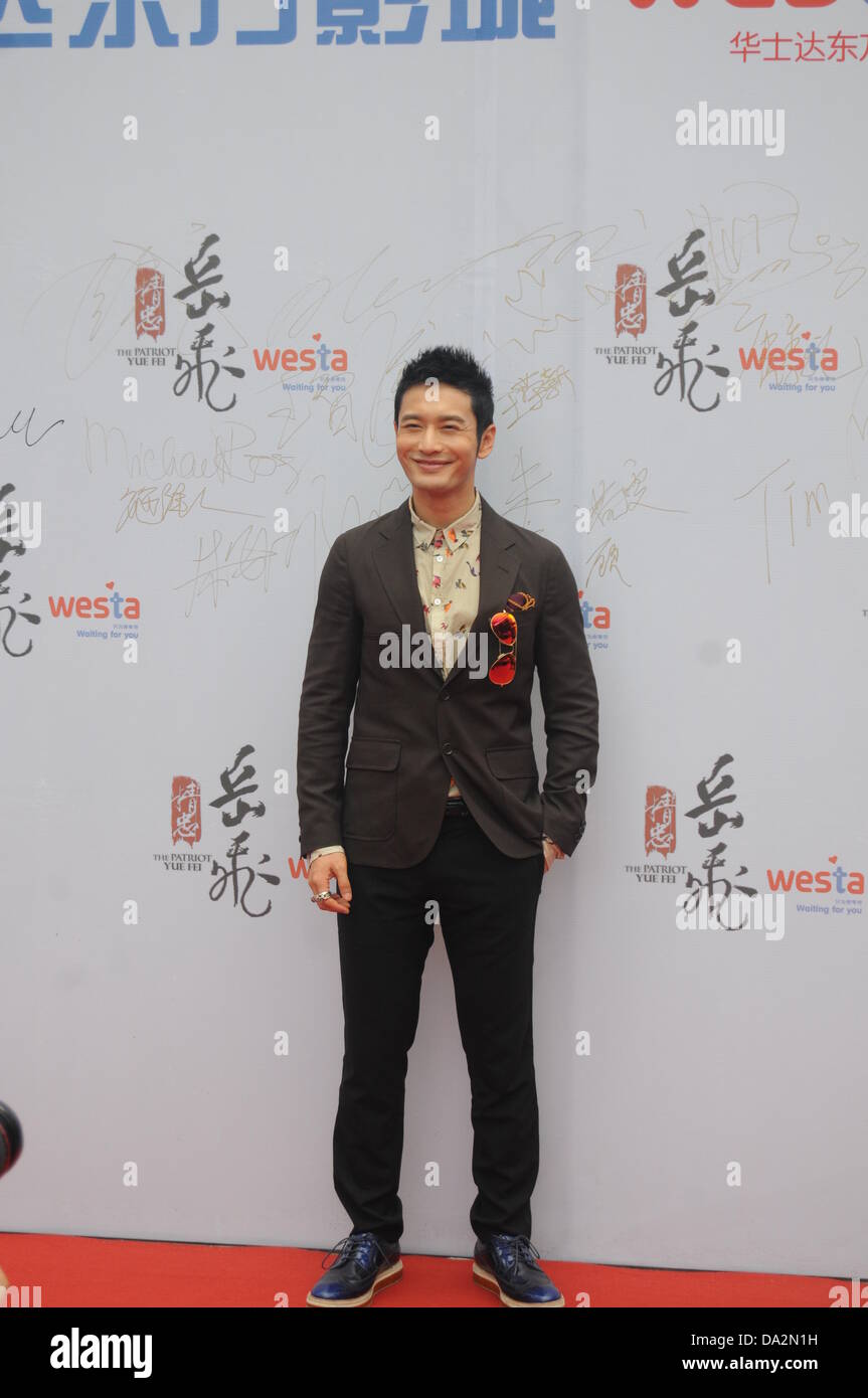 Chinese Actor Singer Model Huang Xiaoming Left Chinese Actress Zhou – Stock  Editorial Photo © ChinaImages #414151346