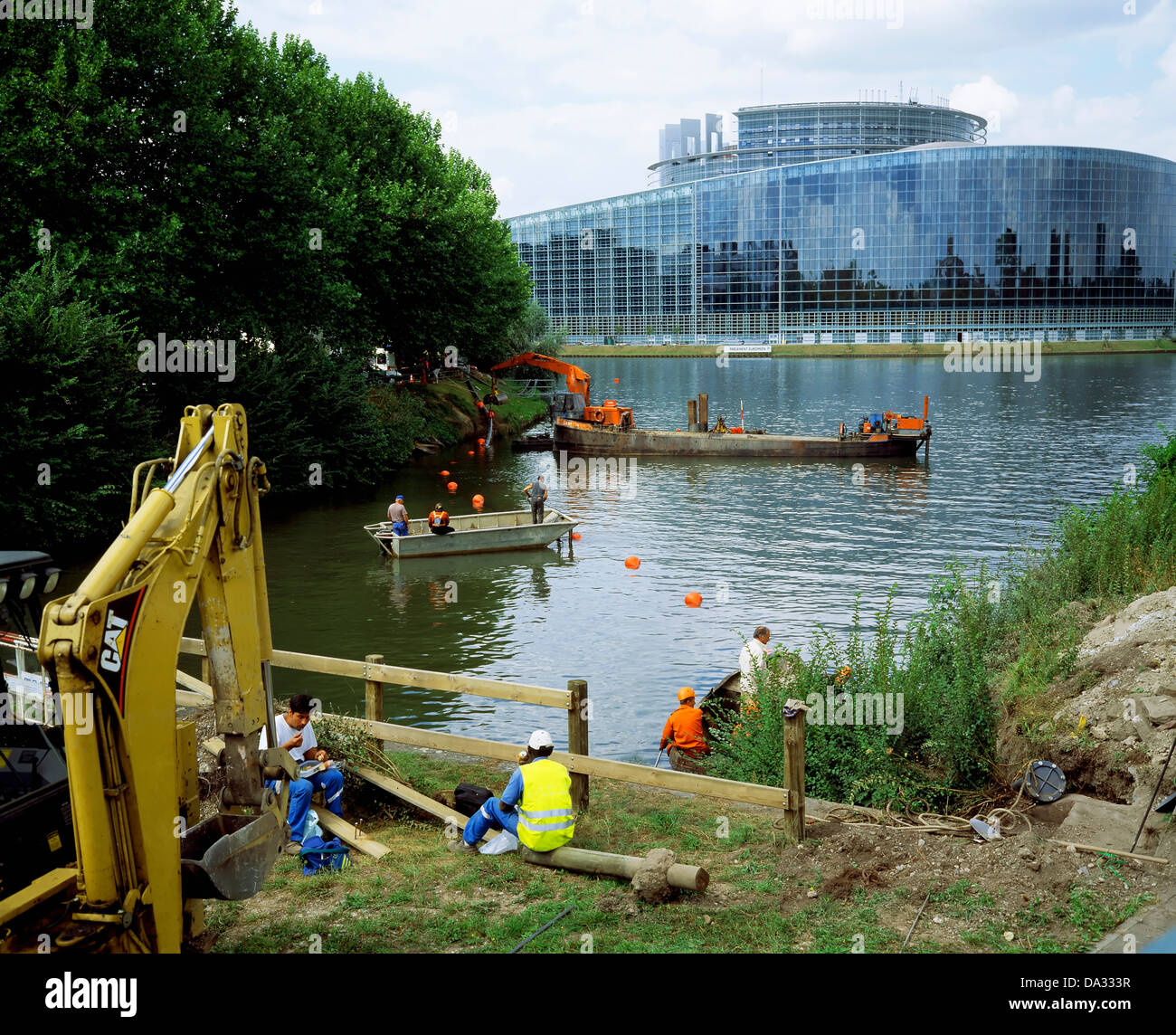 Underwater laying of computer network cables between European Parliament buildings, Ill river, Strasbourg, Alsace, France, Europe Stock Photo
