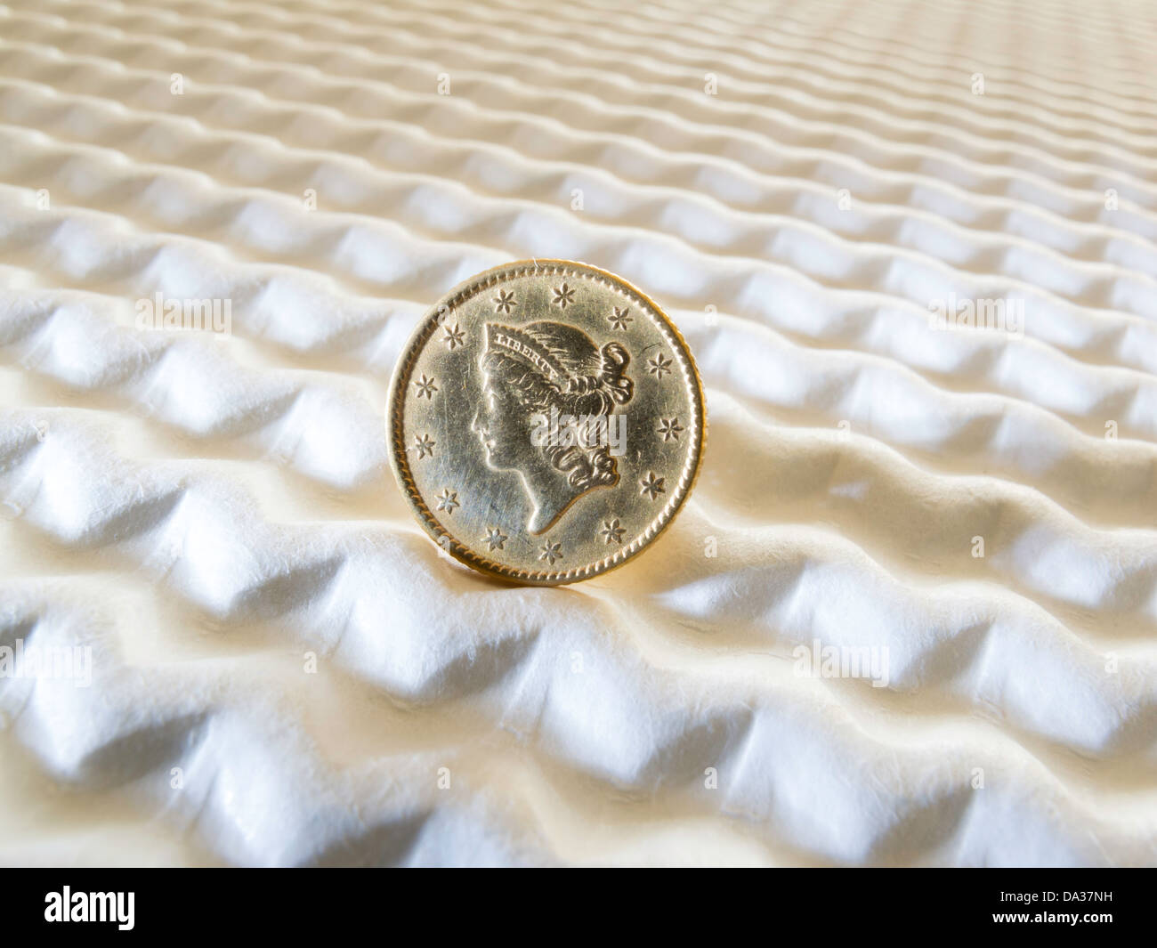 Gold coin antique hi-res stock photography and images - Alamy