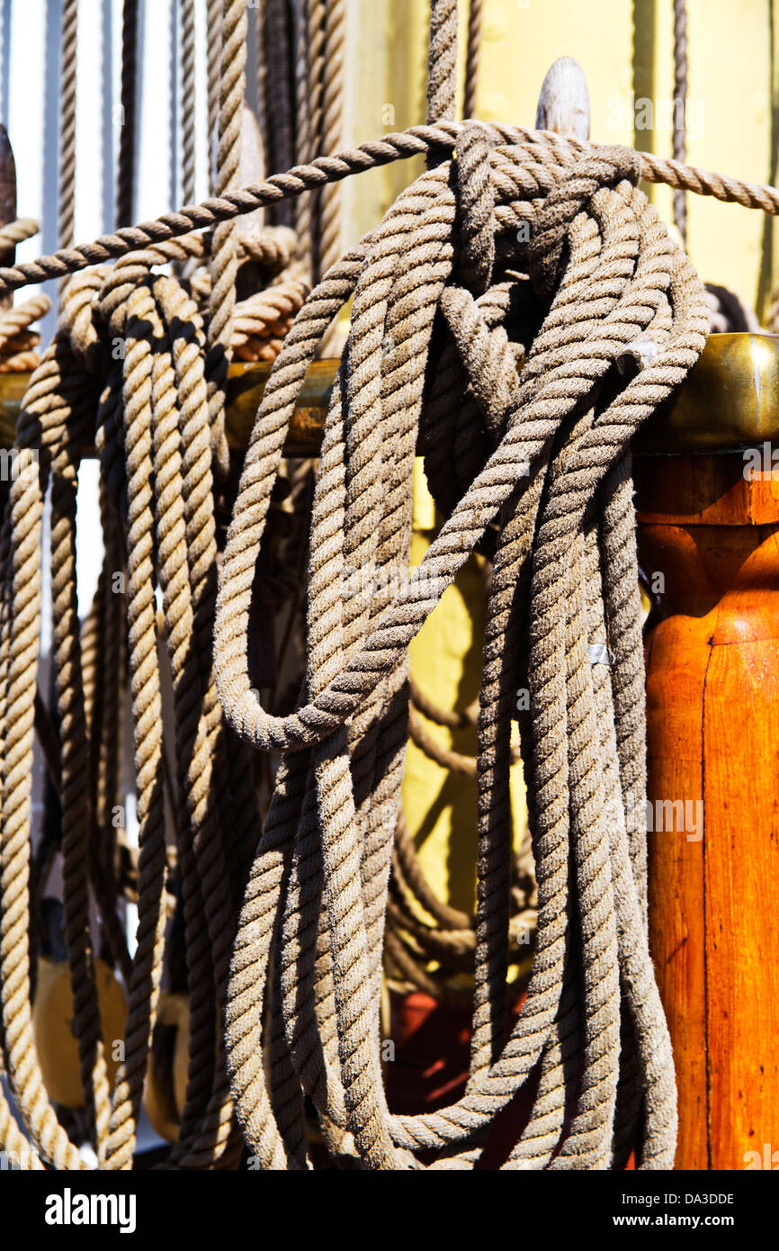 Ropes on sailing ship Stock Photo Alamy