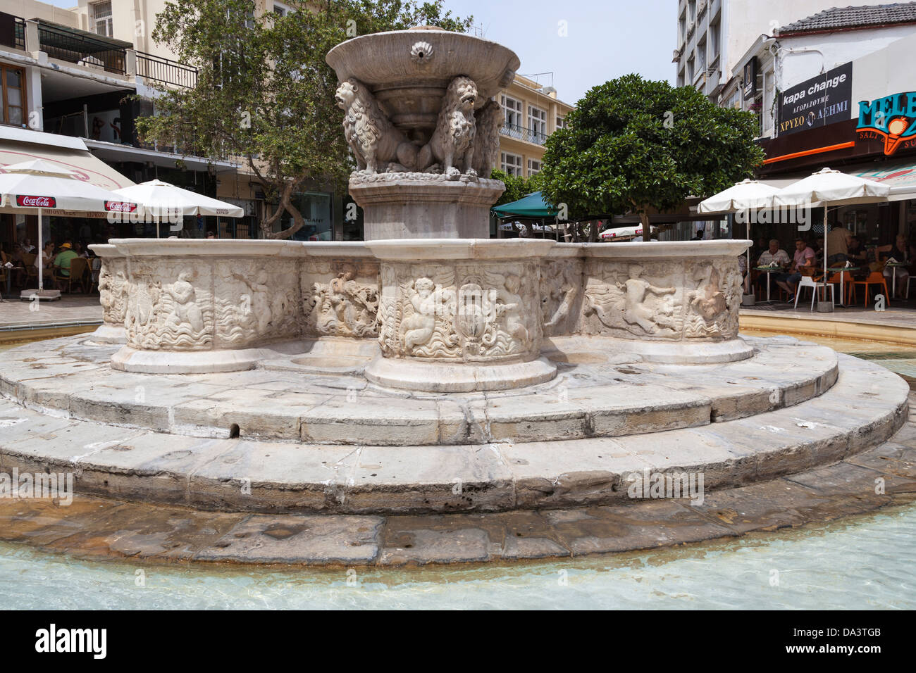 Morosini Fountain, Eleftheriou Venizelou Square, also known as Four Lions Square, Heraklion, Crete, Greece Stock Photo