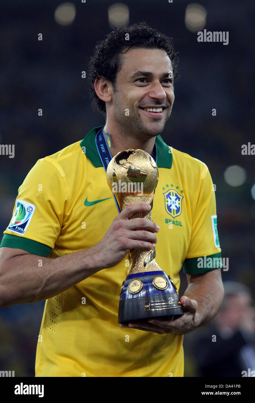 Fred (BRA), JUNE 30, 2013 - Football / Soccer : Fred of Brazil celebrates with the trophy after winning the FIFA Confederations Cup Brazil 2013 Final match between Brazil 3-0 Spain at Estadio do Maracana in Rio de Janeiro, Brazil. (Photo by Shin-ichiro Kaneko/AFLO) Stock Photo