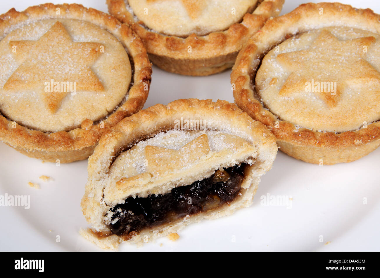 Traditional English Christmas mince pies Stock Photo Alamy