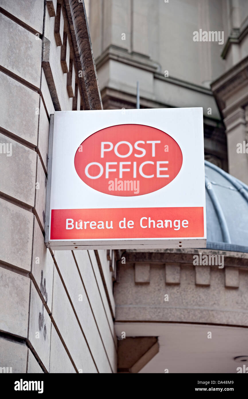Birmingham post office sign bureau de change royal mail Stock Photo