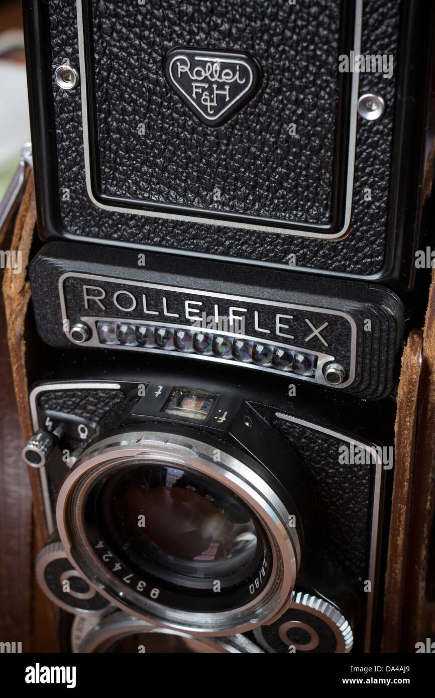 rolleiflex,twin lens reflex,retro,rolleiflex, camera, old, twin, life, 120, object, lens, still, xenotar, format, product Stock Photo