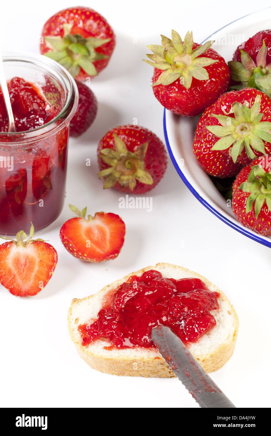 Strawberry jam jar hi-res stock photography and images - Alamy