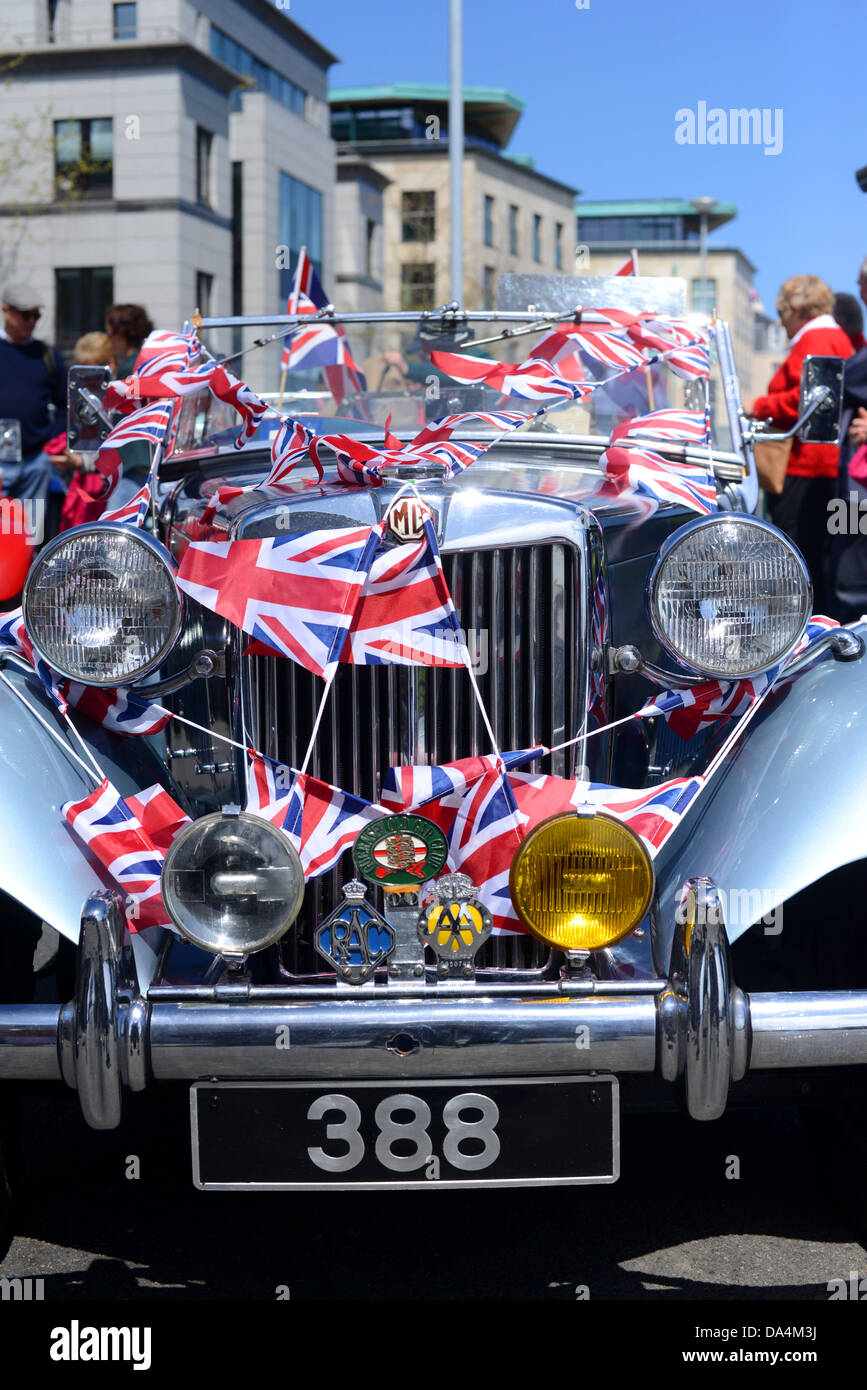 Union Jack Car Stock Photos & Union Jack Car Stock Images Alamy