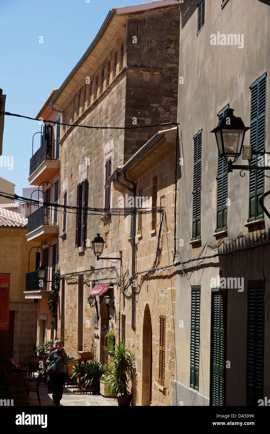 Street scene alcudia hi-res stock photography and images - Alamy