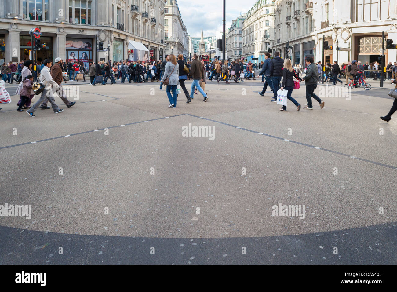 Diagonal pedestrian crossing at Oxford Circus, London, UK Stock Photo
