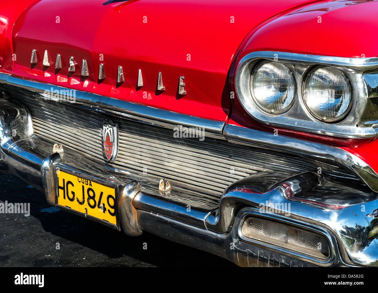 Red bumper plate hi-res stock photography and images - Alamy