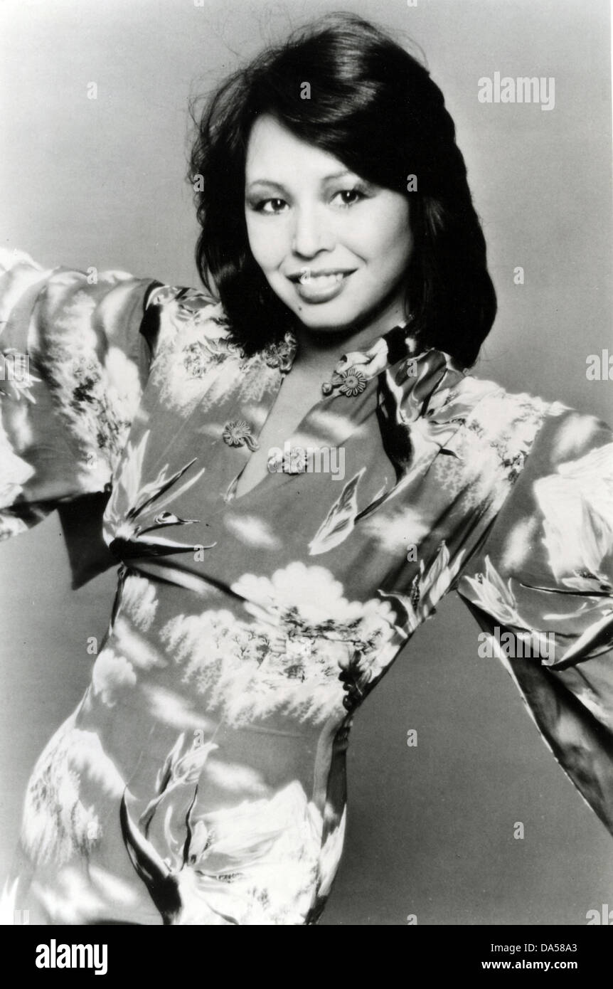 YVONNE ELLIMAN  Promotional photo of American singer about  1974 Stock Photo