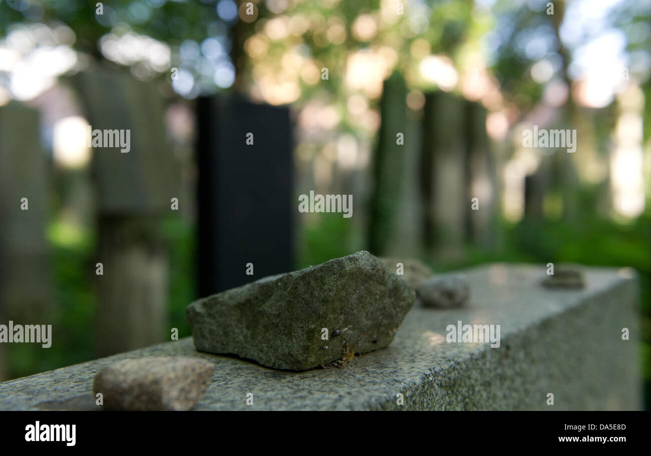 Jewish Gravestone Rocks Stones on a gravestone on the jewish cemetery in Berlin, Germany Stock ...