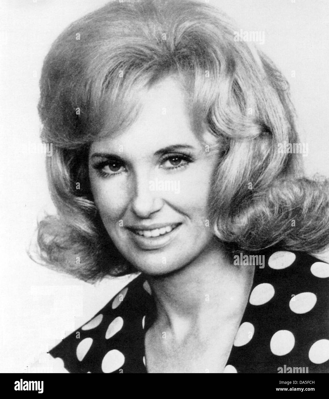 TAMMY WYNETTE (1942-1998) Promotional photo of US Country singer in 1968 Stock Photo