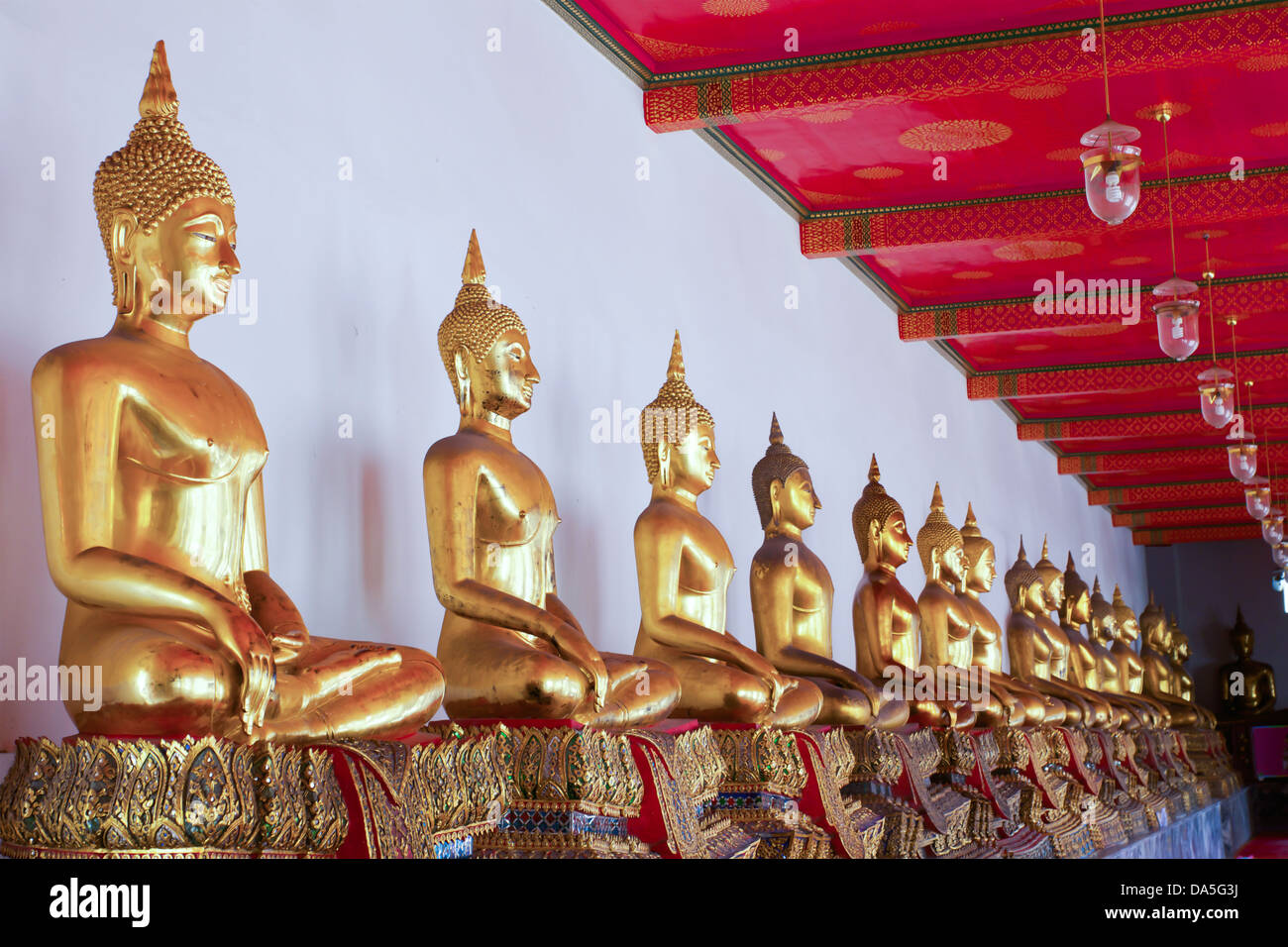 Little Buddha statue Stock Photo Alamy