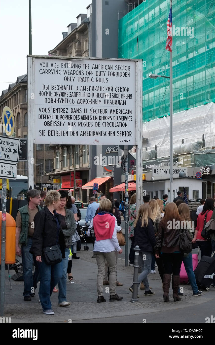 Famous checkpoint charlie sign hi-res stock photography and images - Alamy