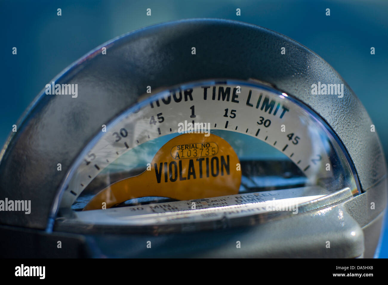 VIOLATION ON ANALOG MECHANICAL PARKING METER Stock Photo Alamy