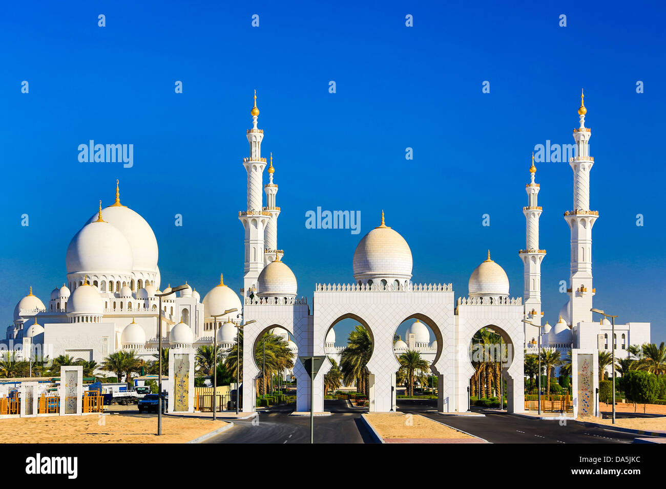 United Arab Emirates, UAE, Middle East, Abu Dhabi, City, Sheikh Zayed, Mosque, Mosque, Zayed, architecture, dome, entrance, gate Stock Photo