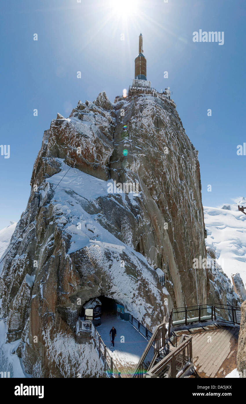 Aiguille du midi summit cable hi-res stock photography and images - Alamy