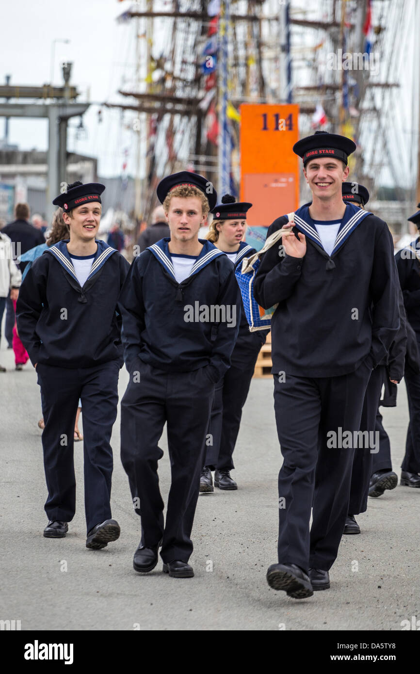 Aarhus, Denmark. 4th July, 2013. Young crew members of the Danish vessel Georg Stage during The Tall Ships Races 2013 in Aarhus, Denmark. The city of Aarhus in Denmark, is the starting point of this years Tall Ships Races. The event includes a fleet of 104 sailing vessels and 3000 crew members from all over the world. Credit:  Michael Harder/Alamy Live News Stock Photo