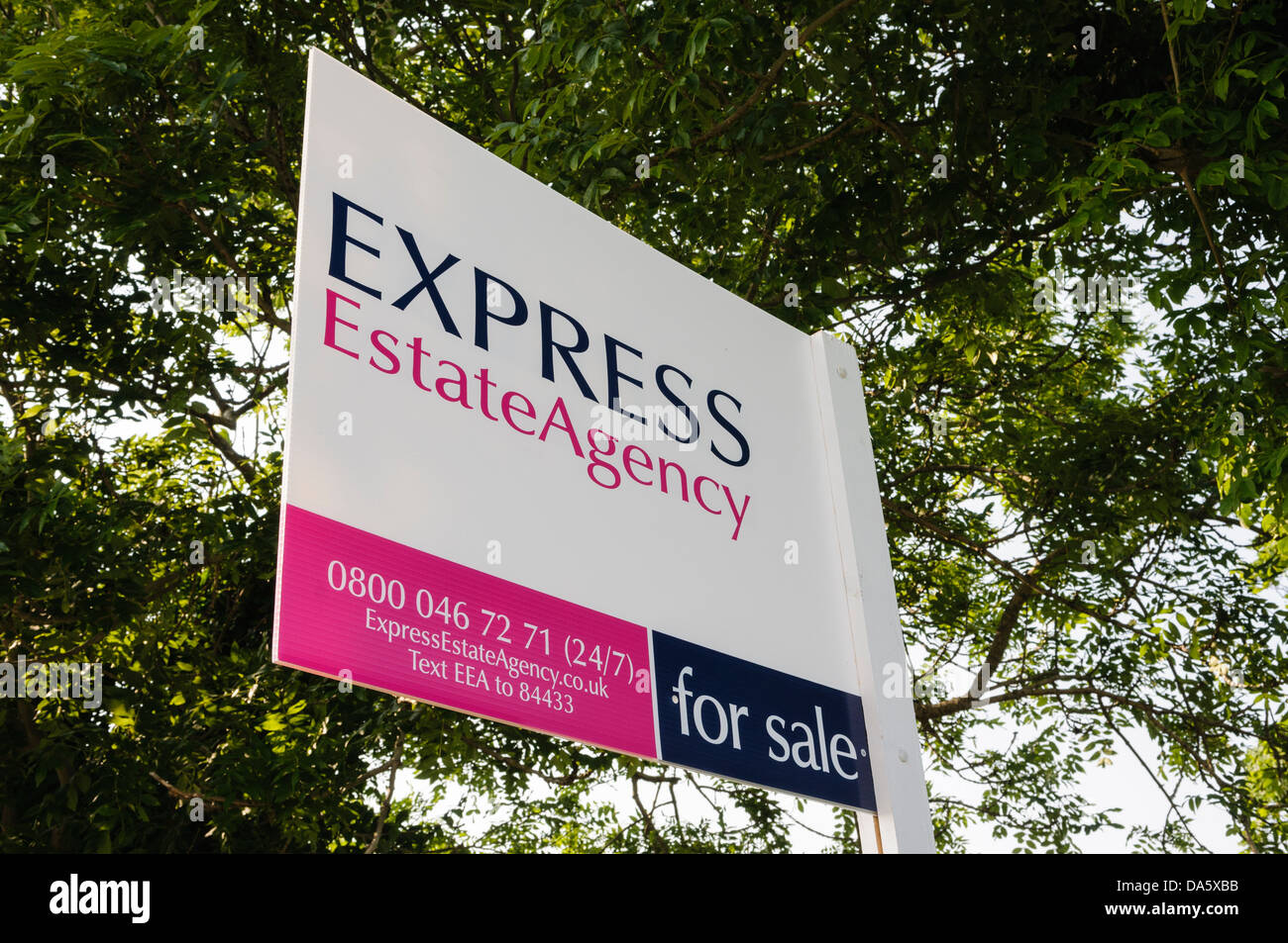 Online estate agents board hires stock photography and images Alamy