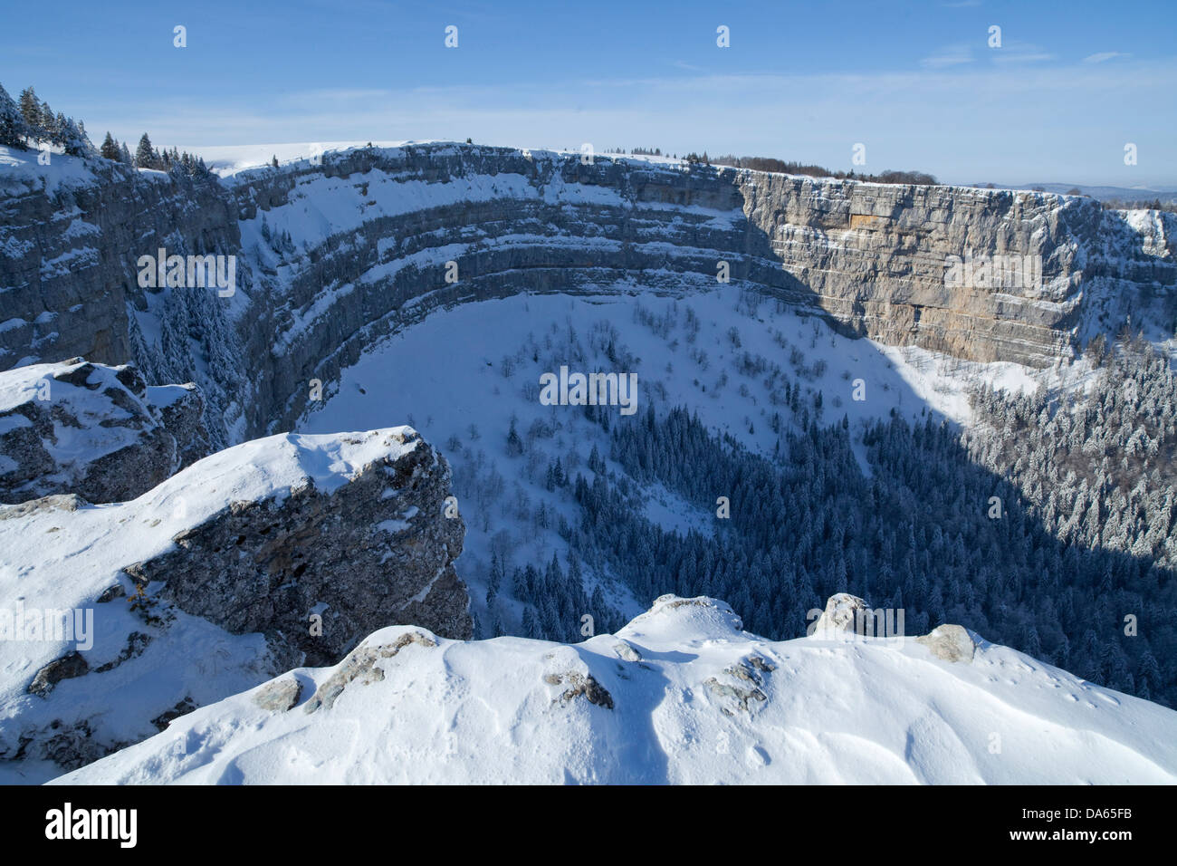 Creux du van, Val de Travers, Neuenburg Jura, canton, JU, snow, winter, cliff, rock, cliff, stone, mountains, Switzerland, Europ Stock Photo
