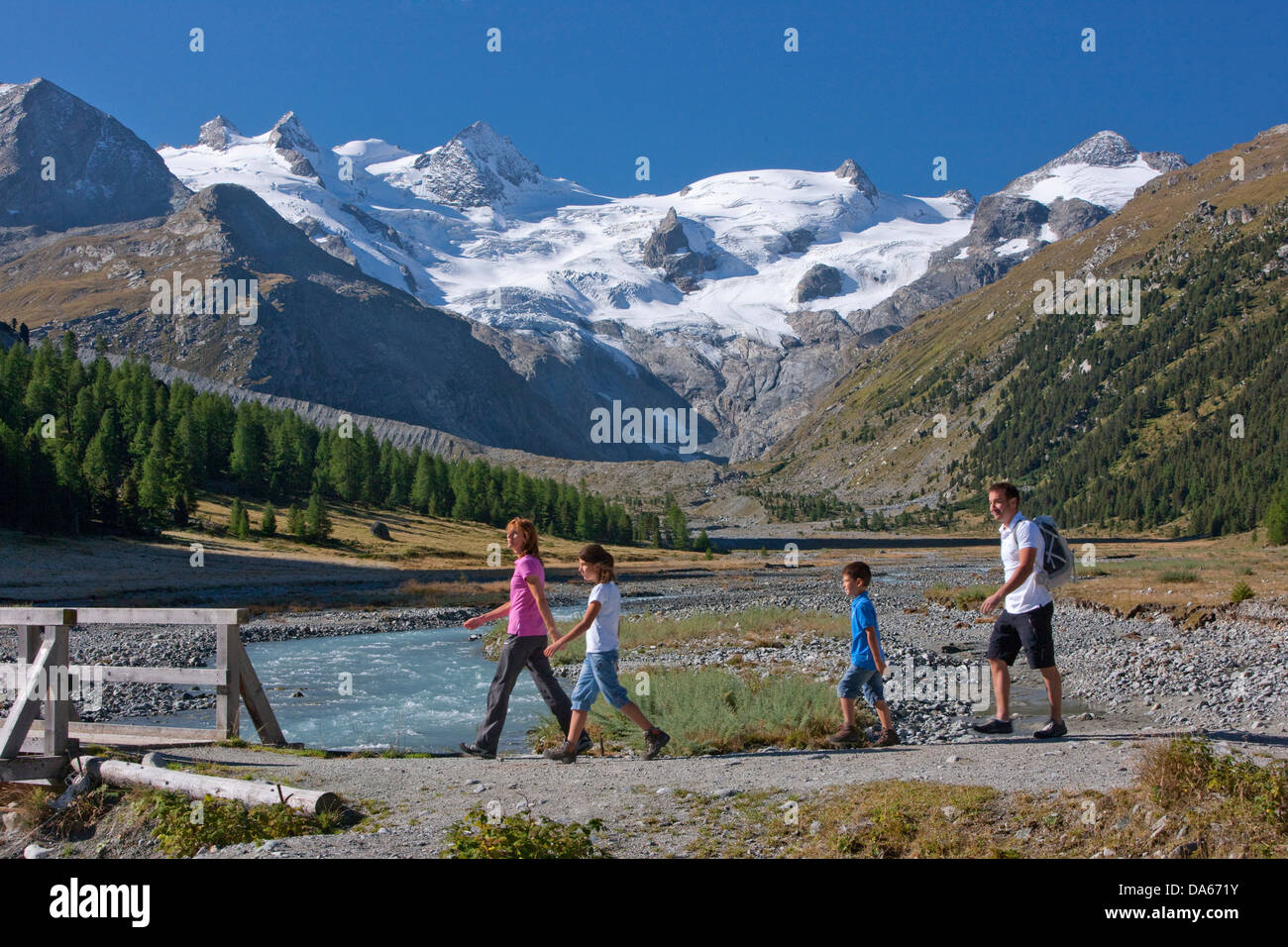 Family, walking, hiking, Val Roseg, nature, canton, GR, Graubünden, Grisons, family, footpath, walking, hiking, trekking, Switze Stock Photo