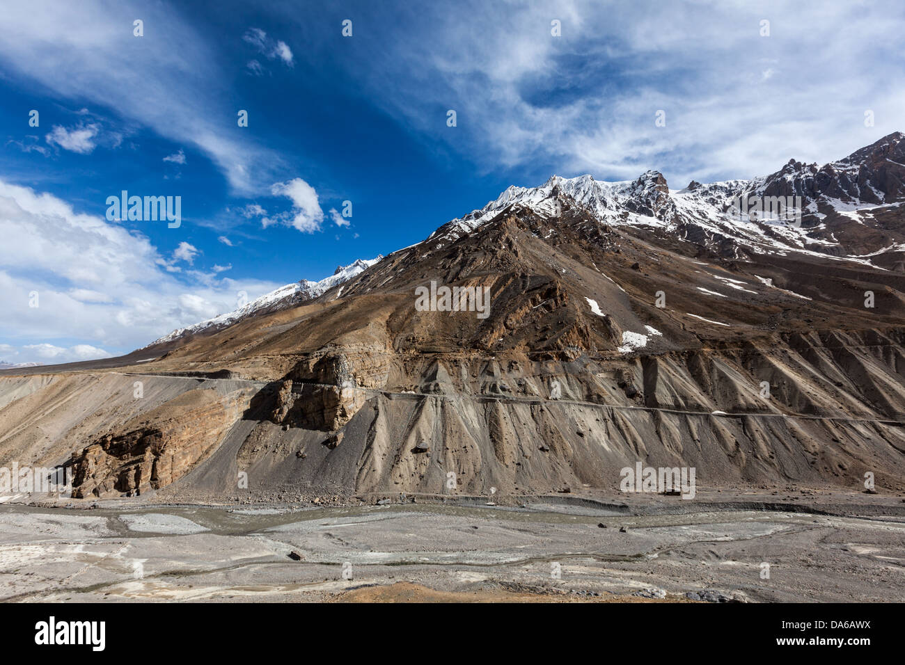 Himalayan landscape in Himalayas near Baralacha La pass. Himachal Pradesh, India Stock Photo
