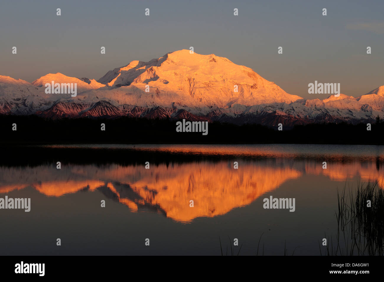 Mt McKinley at sunset, with reflections in Reflection Pond Stock Photo
