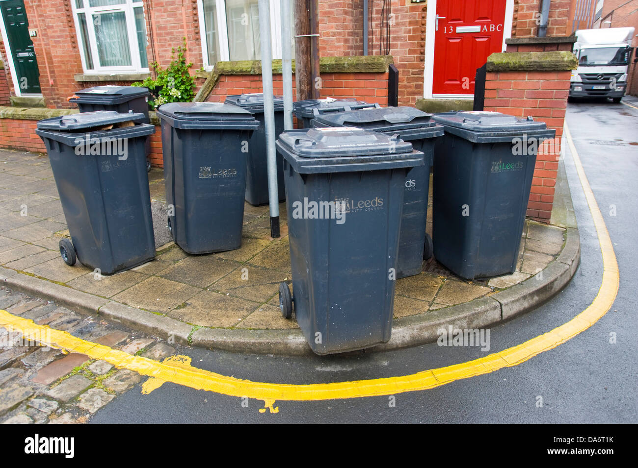 Waste recycling leeds hires stock photography and images Alamy