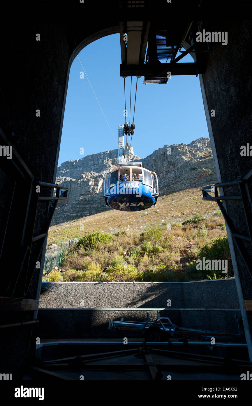 Cape town cable car table mountain hires stock photography and images