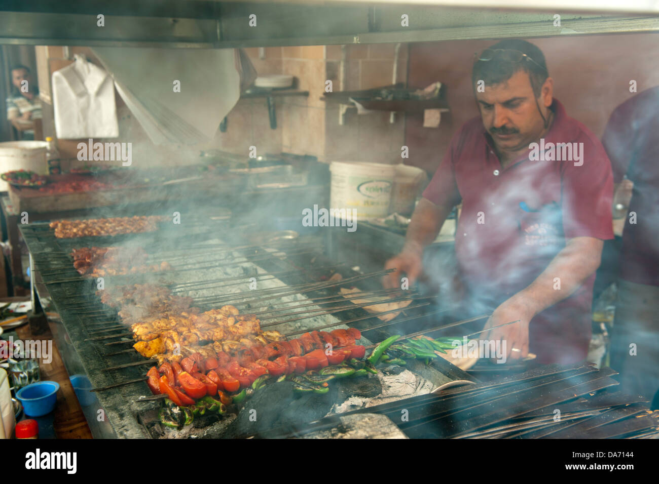 Tükei, Adana, Adana Kebap Grill, im alten Baazar-Viertel beim Uhrturm Stock Photo