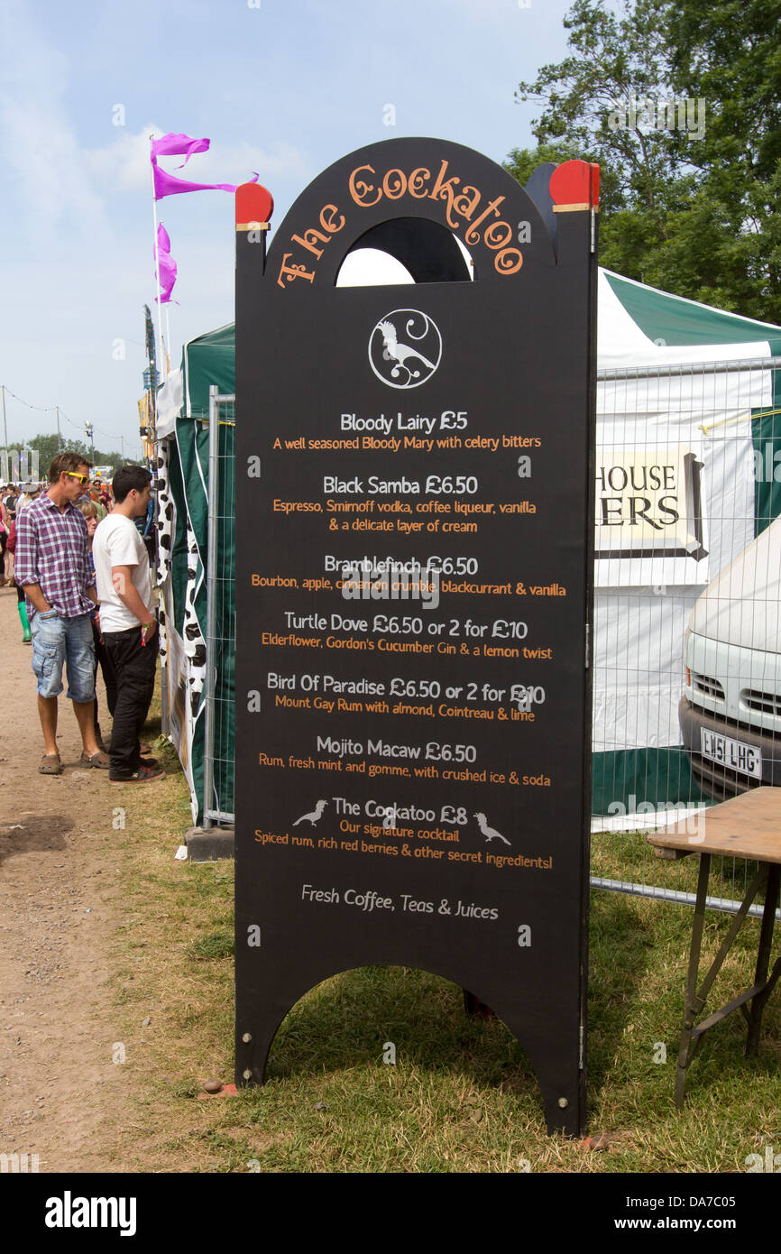 Cockatoo cocktail bar hires stock photography and images Alamy