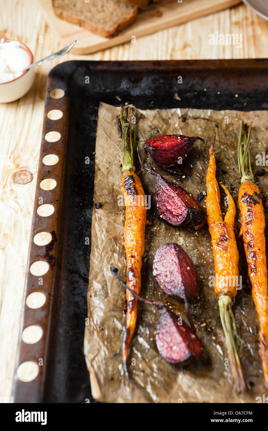 Roasted vegetable tray hi-res stock photography and images - Alamy
