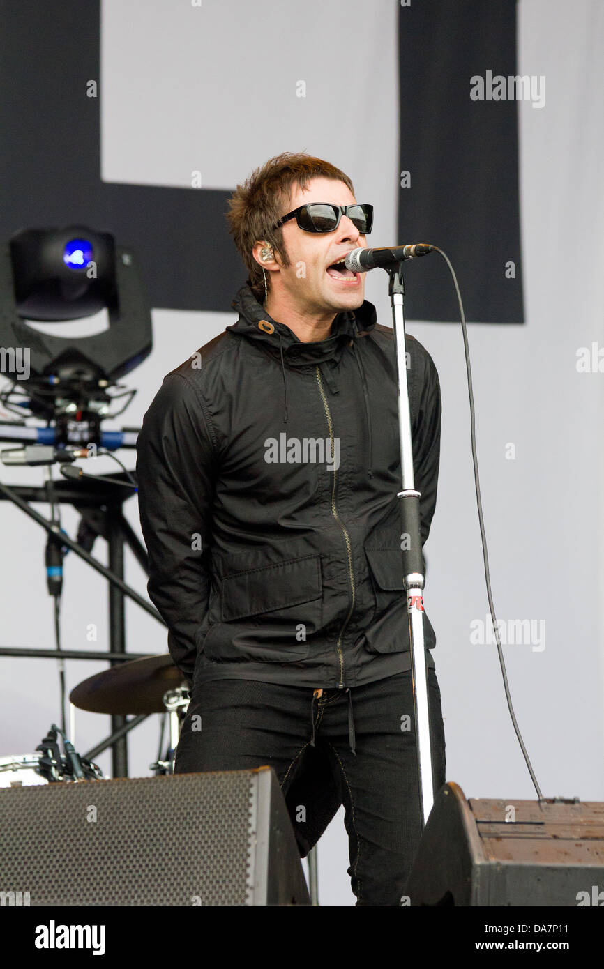 Liam Gallagher's band Beady Eye performing on the Other stage at the Glastonbury festival 2013 Stock Photo