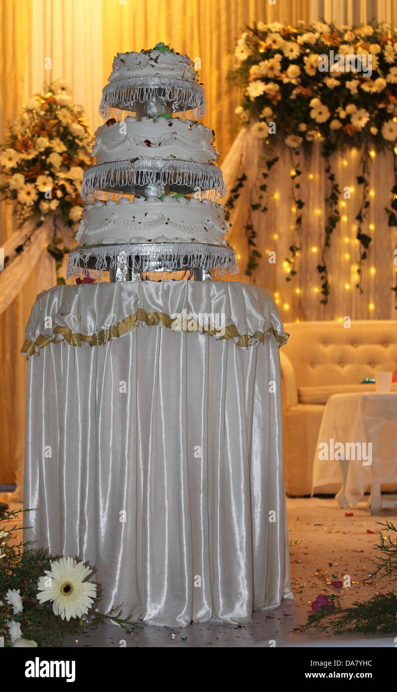 A wedding cake in a Christian wedding ceremony in India Stock ...